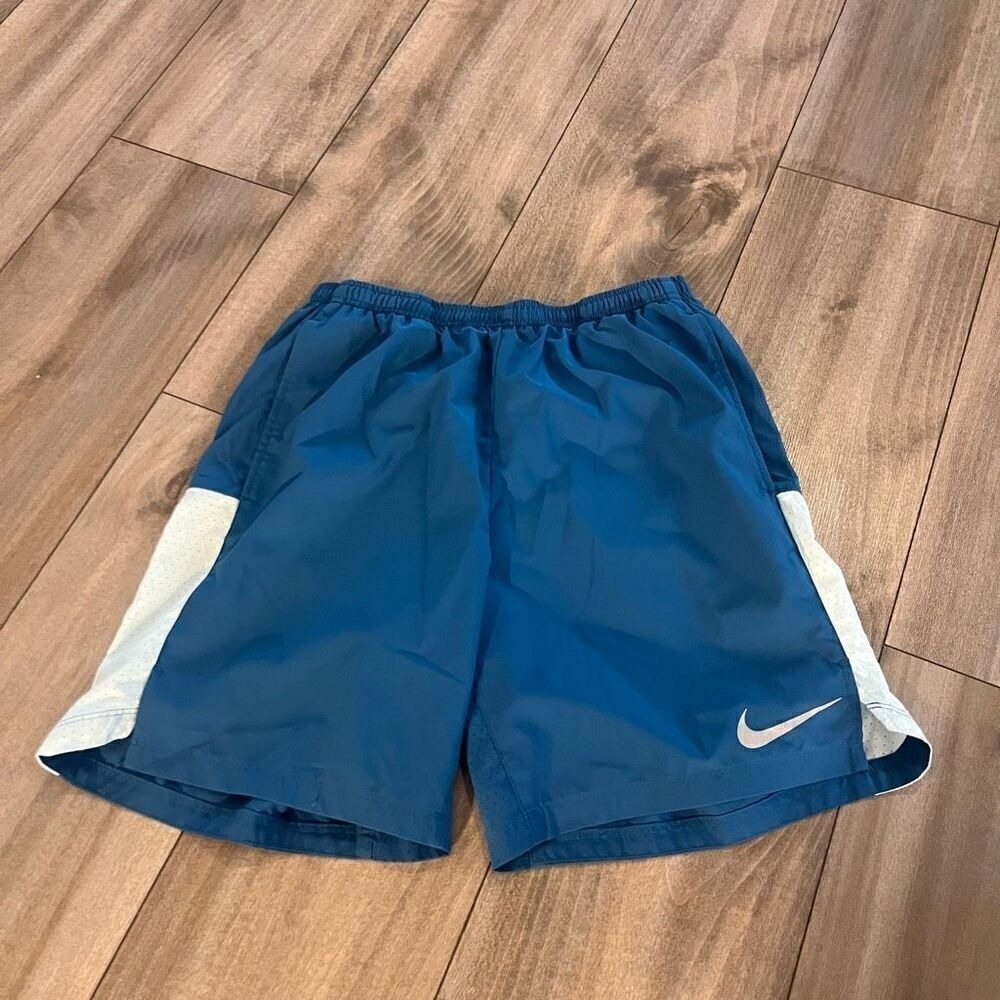 Nike Dri-FIT Mens Running Shorts Blue Teal White Mesh Panels Small  Bin N-7‎